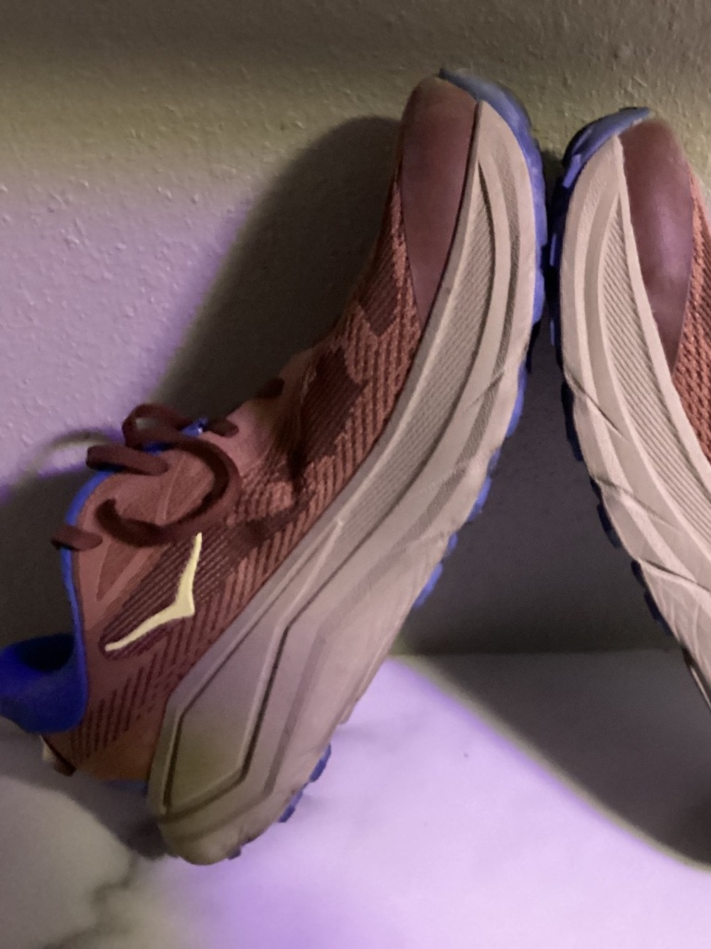 Hoka one one challenger 8, mens 11 wide